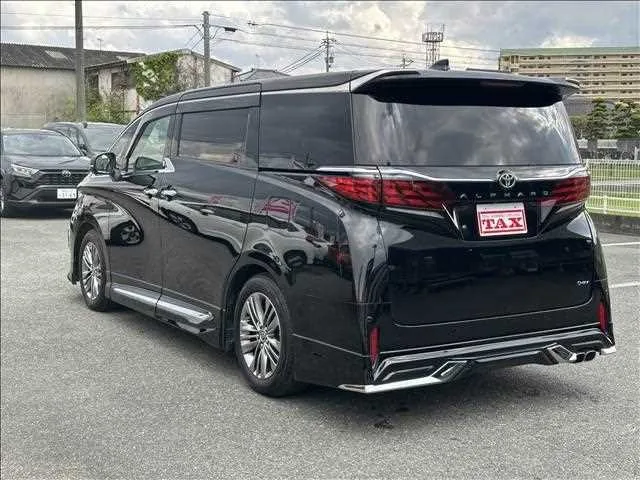 Toyota Alphard Hybrid 2023 — миниатюра 2