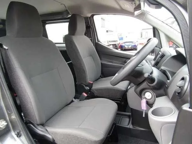 Nissan NV200 VANETTE 2026 — миниатюра 3