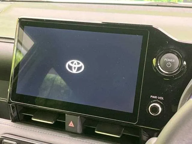 Toyota Voxy 2024 — миниатюра 5