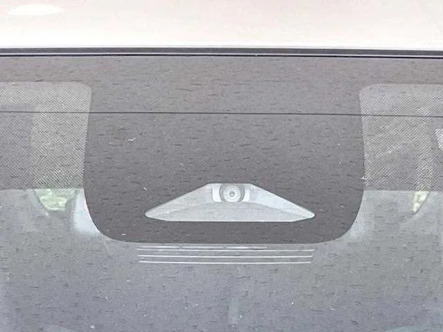 Toyota Sienta 2024 — миниатюра 3