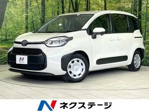 Toyota Sienta 2024 купить в Москве