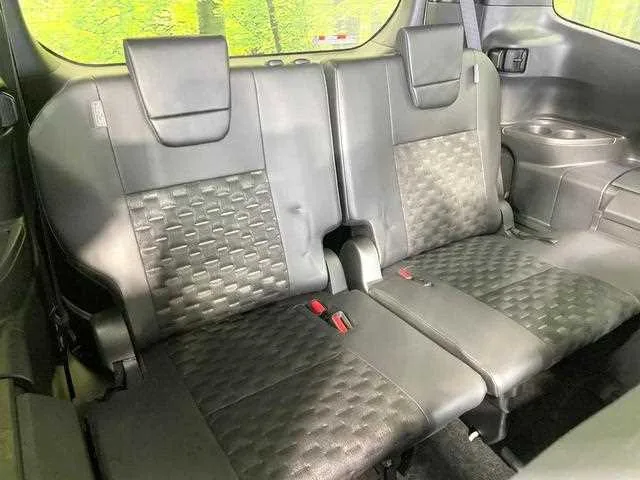 Toyota Voxy 2025 — миниатюра 4