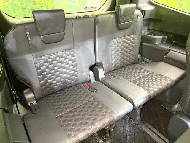 Toyota Voxy 2025 — миниатюра 4