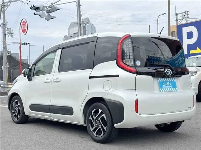 Toyota Sienta Z DANaviTV P 2022 — миниатюра 2