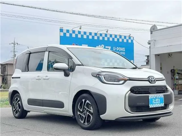 Toyota Sienta Z DANaviTV P 2022 — фото 1, купить с доставкой в Москву