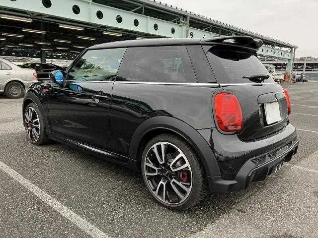 BMW MINI 2023 — миниатюра 2