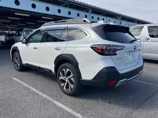 Subaru Outback 2023 — миниатюра 2