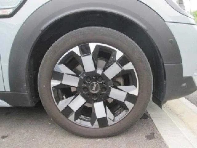 BMW MINI 2022 — миниатюра 5