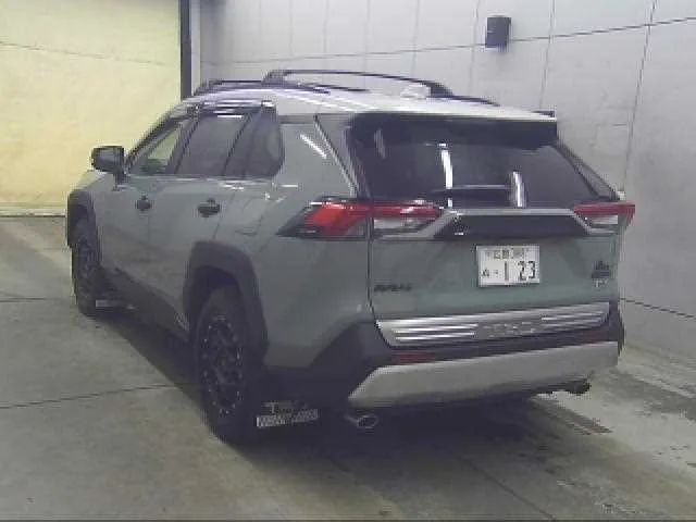 Toyota RAV4 2024 — миниатюра 2