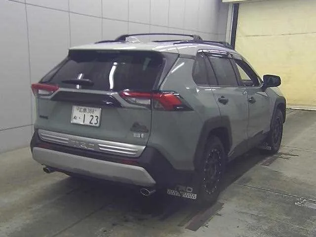 Toyota RAV4 2024 — миниатюра 3