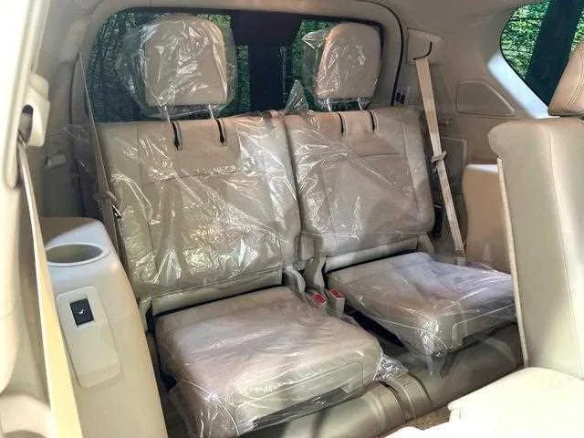 Toyota Land Cruiser Prado 2023 — миниатюра 4