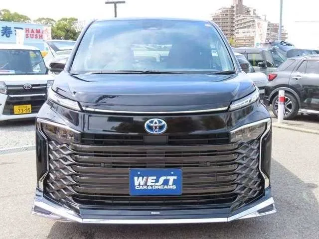 Toyota Voxy 2025 — миниатюра 5