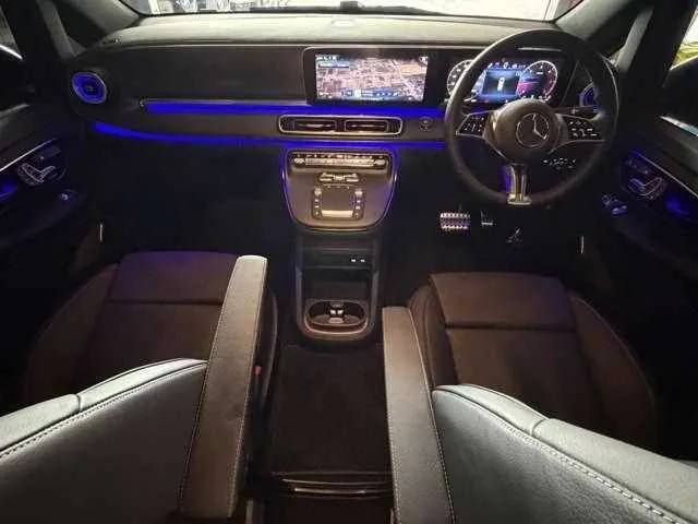 Mercedes-Benz V-Class 2025 — миниатюра 4