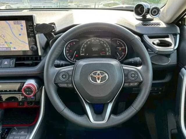 Toyota RAV4 2022 — миниатюра 3