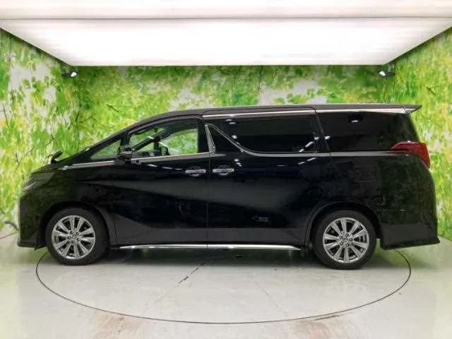 Toyota Alphard G 2022 — миниатюра 2
