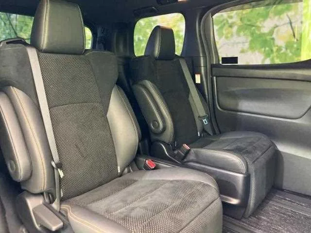 Toyota Alphard G 2022 — миниатюра 5