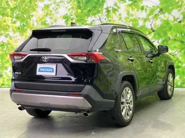 Toyota RAV4 2023 — миниатюра 3