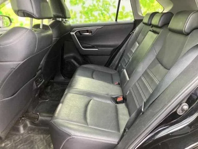 Toyota RAV4 2023 — миниатюра 5