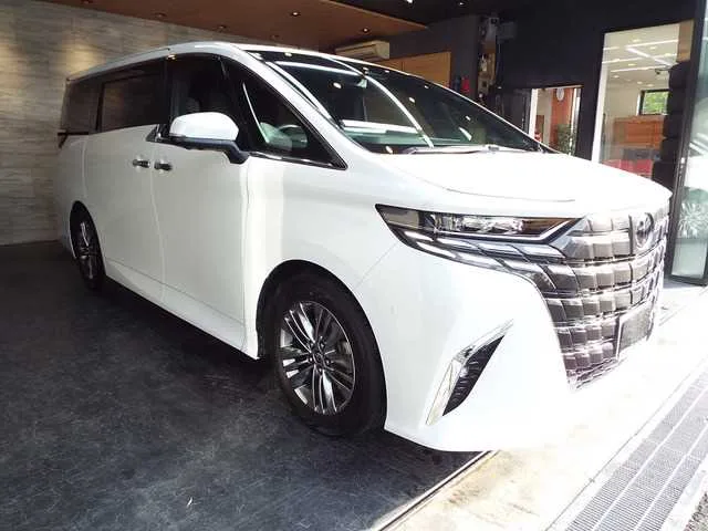 Toyota Alphard G 2024 — миниатюра 3