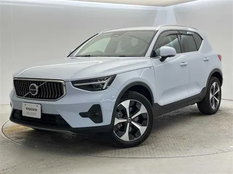 Volvo XC40 2024 купить в Москве