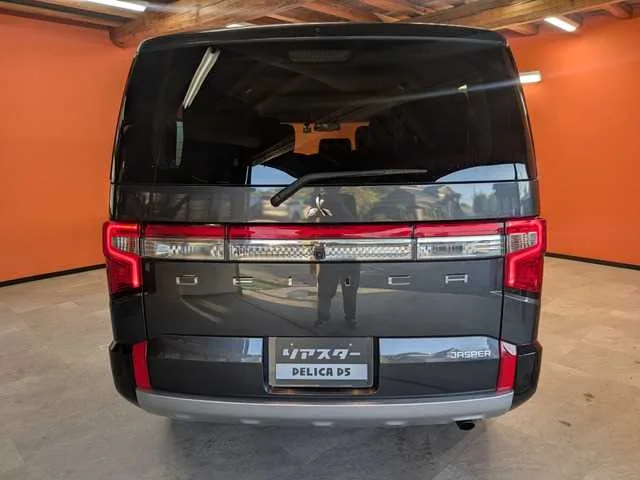 Mitsubishi Delica D:5 2023 — миниатюра 4
