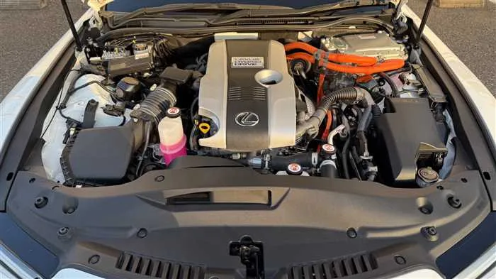 Lexus IS 300h F 2022 — миниатюра 4