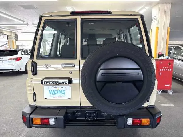Toyota Landcruiser 70 AXCDDVDBluetooth 2024 — миниатюра 5