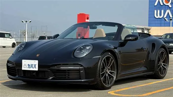 Porsche 911 2023 — миниатюра 2
