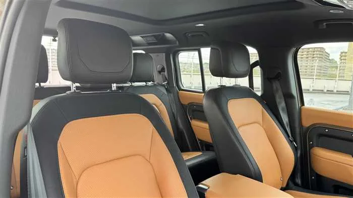 Land Rover Defender 110 X HSE D300 2024 — миниатюра 3