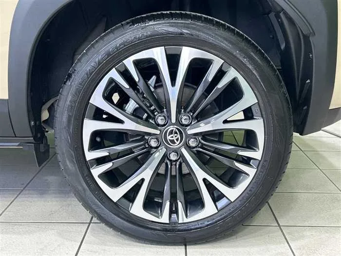 Toyota Yaris Cross 2023 — миниатюра 5
