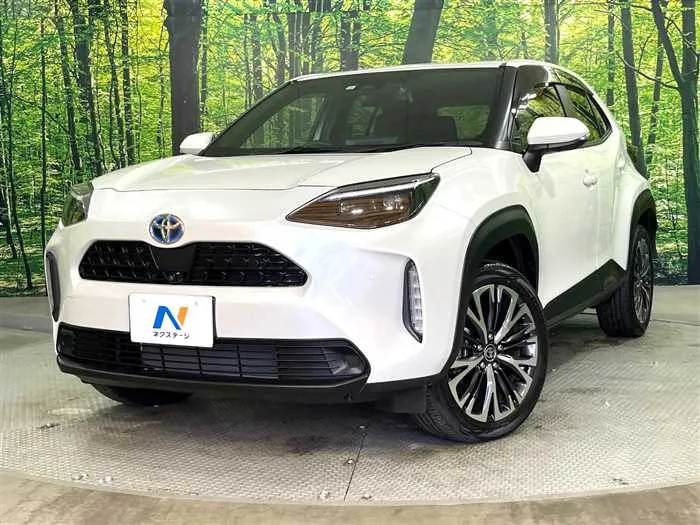 Toyota Yaris Cross 2023 — фото 1, купить с доставкой в Москву