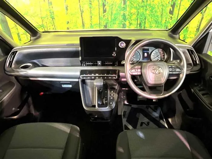 Toyota Noah 2022 — миниатюра 5
