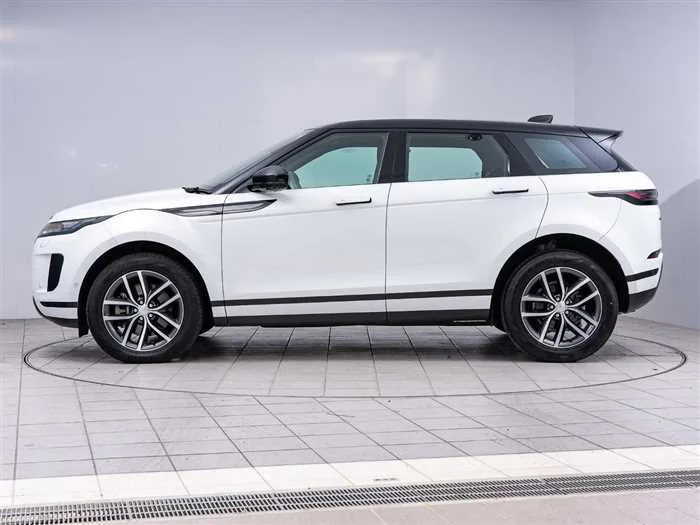 Land Rover Range Rover Evoque 2024 — миниатюра 4