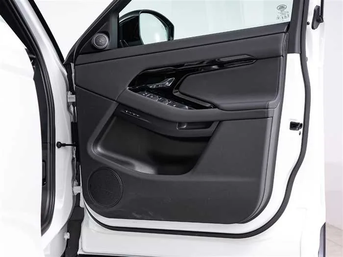 Land Rover Range Rover Evoque 2024 — миниатюра 5