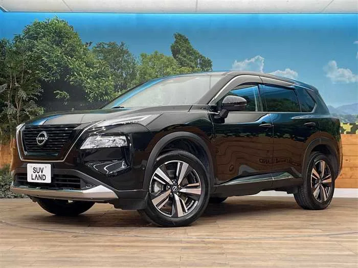 Nissan X-Trail 2023 — фото 1, купить с доставкой в Москву