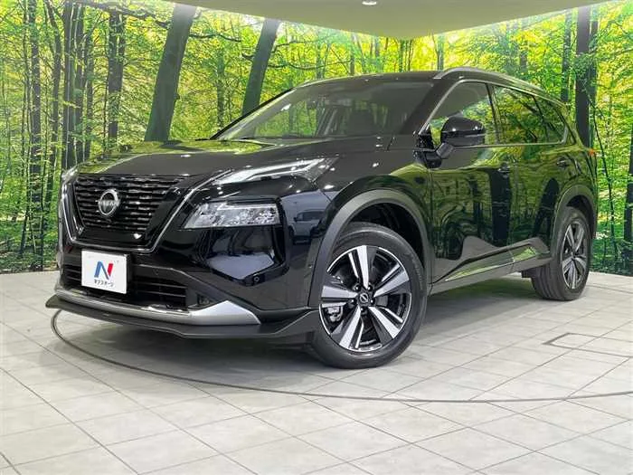 Nissan X-Trail 2023 — фото 1, купить с доставкой в Москву