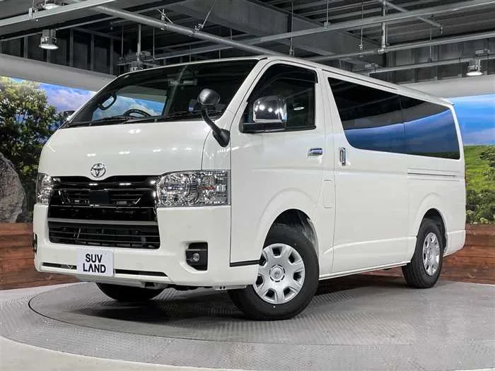 Toyota Hiace Van 2026 — фото 1, купить с доставкой в Москву