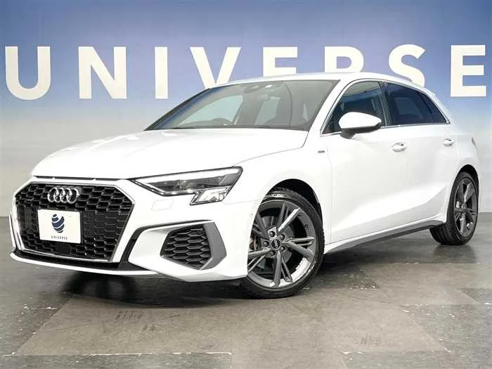 Audi A3 2023 — фото 1, купить с доставкой в Москву