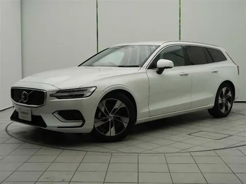 Volvo V60 2025 купить в Москве