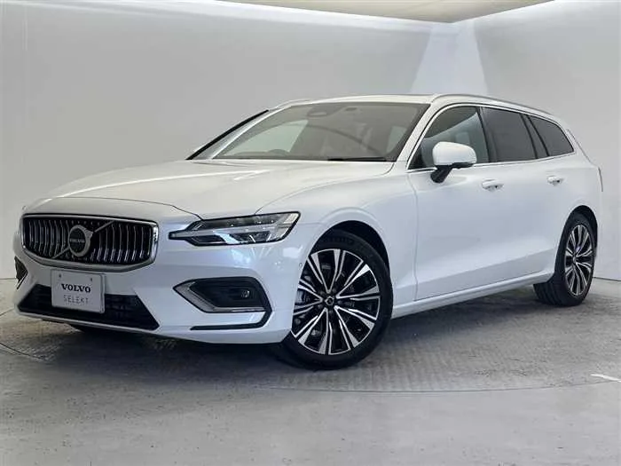 Volvo V60 2025 — фото 1, купить с доставкой в Москву
