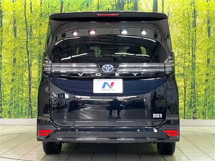 Toyota Voxy 2022 — миниатюра 4
