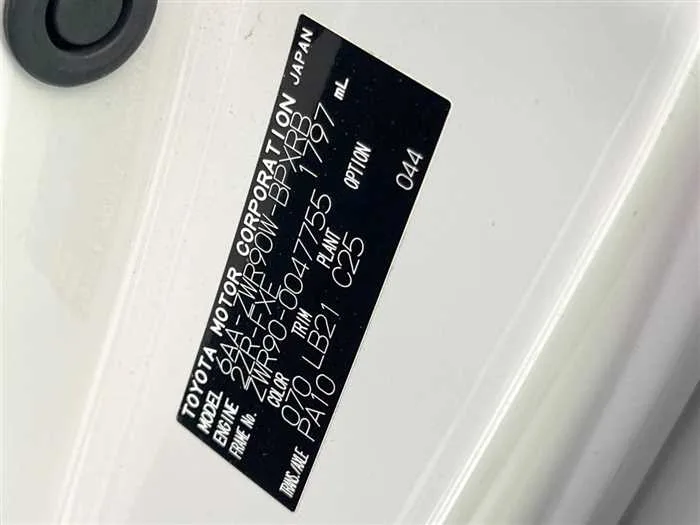 Toyota Voxy 2023 — миниатюра 2