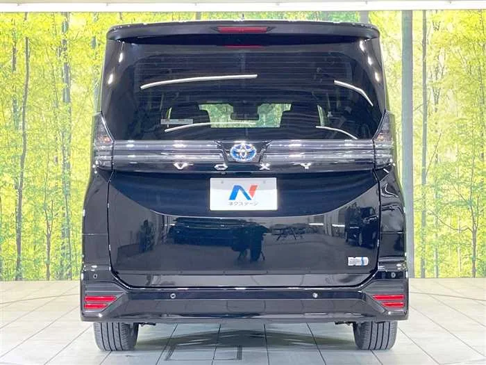 Toyota Voxy 2023 — миниатюра 4