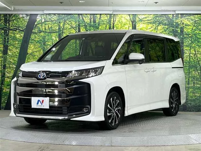 Toyota Noah 2023 — миниатюра 5