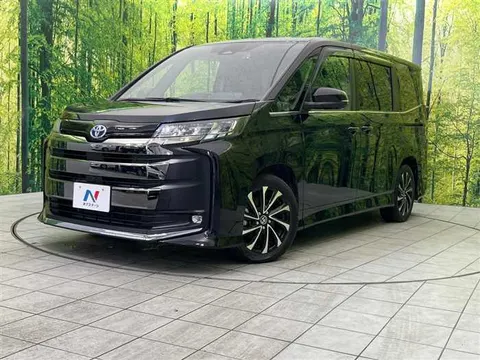 Toyota Noah 2025 купить в Москве