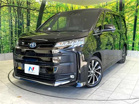 Toyota Noah 2025 купить в Москве