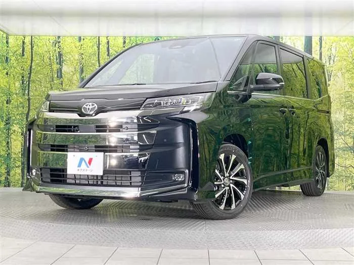 Toyota Noah 2026 — фото 1, купить с доставкой в Москву