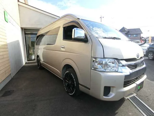 Toyota Hiace Wagon 2023 — миниатюра 3