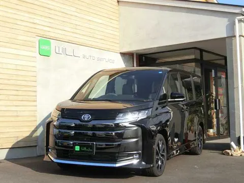 Toyota Noah 2026 купить в Москве