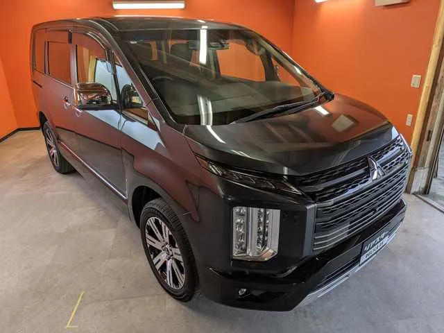 Mitsubishi Delica D:5 2023 — миниатюра 2